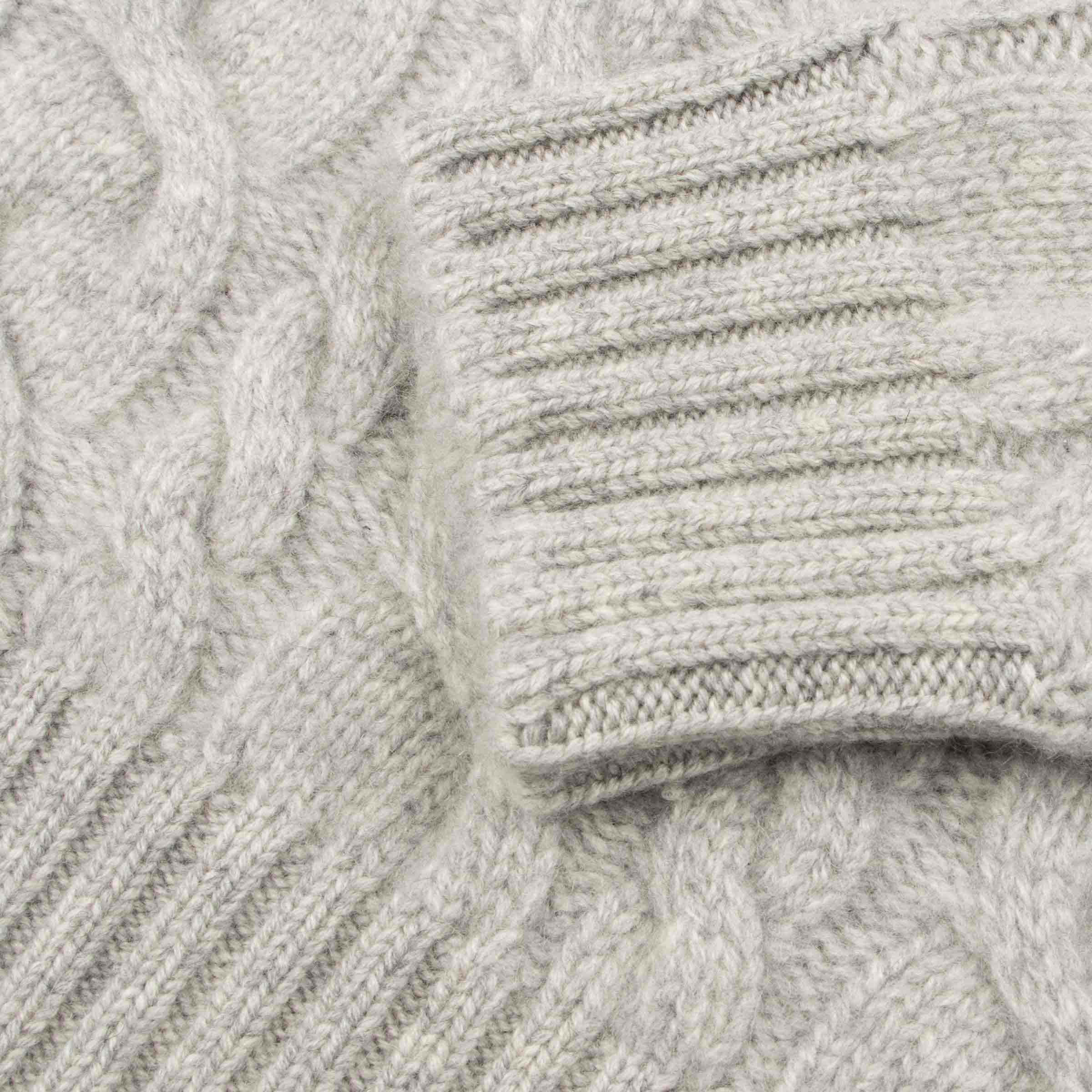 Robert Old - Brume Grey Dalmore 8ply Cashmere Cable Crew Neck