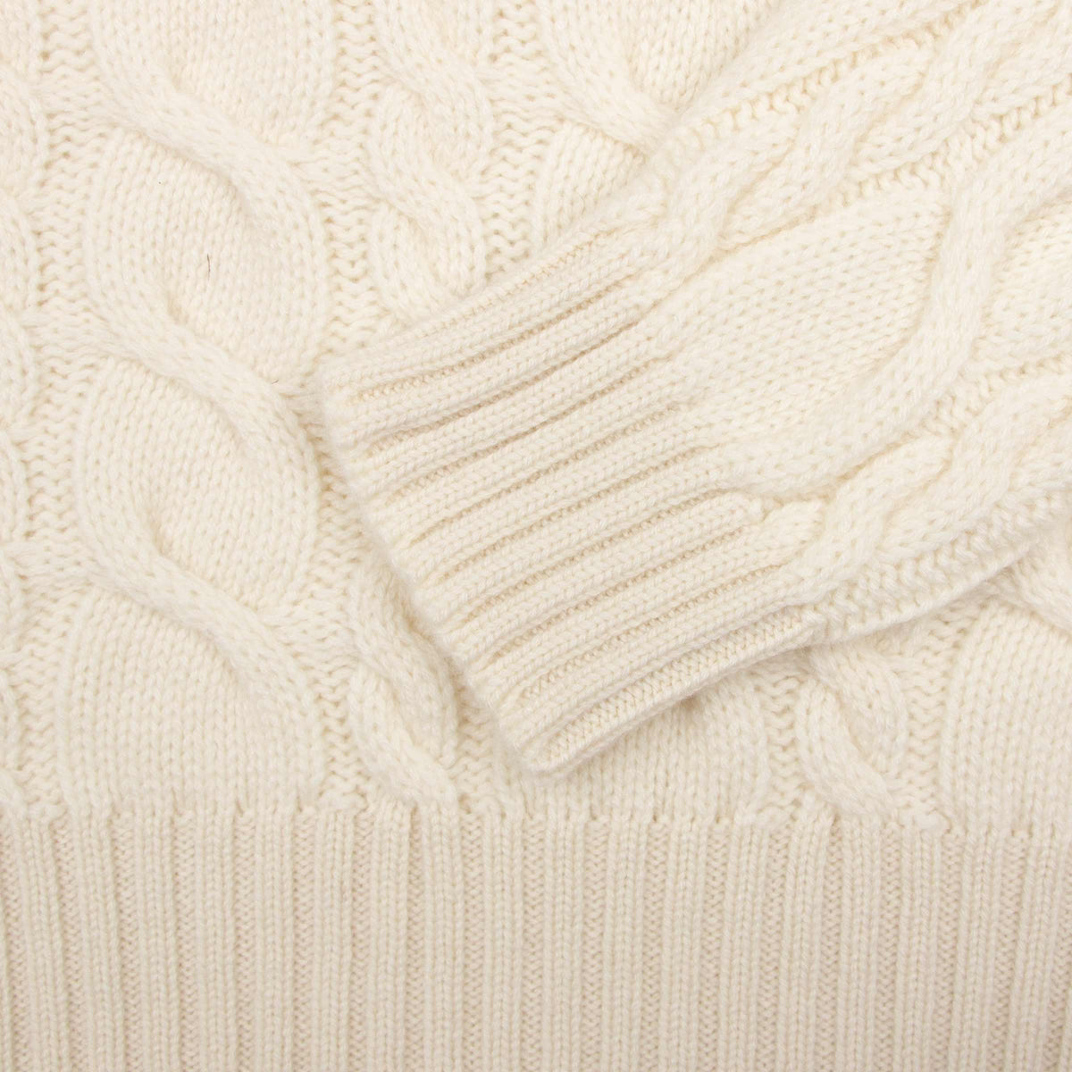 White Undyed Dalmore 8ply Cashmere Cable Crew Neck