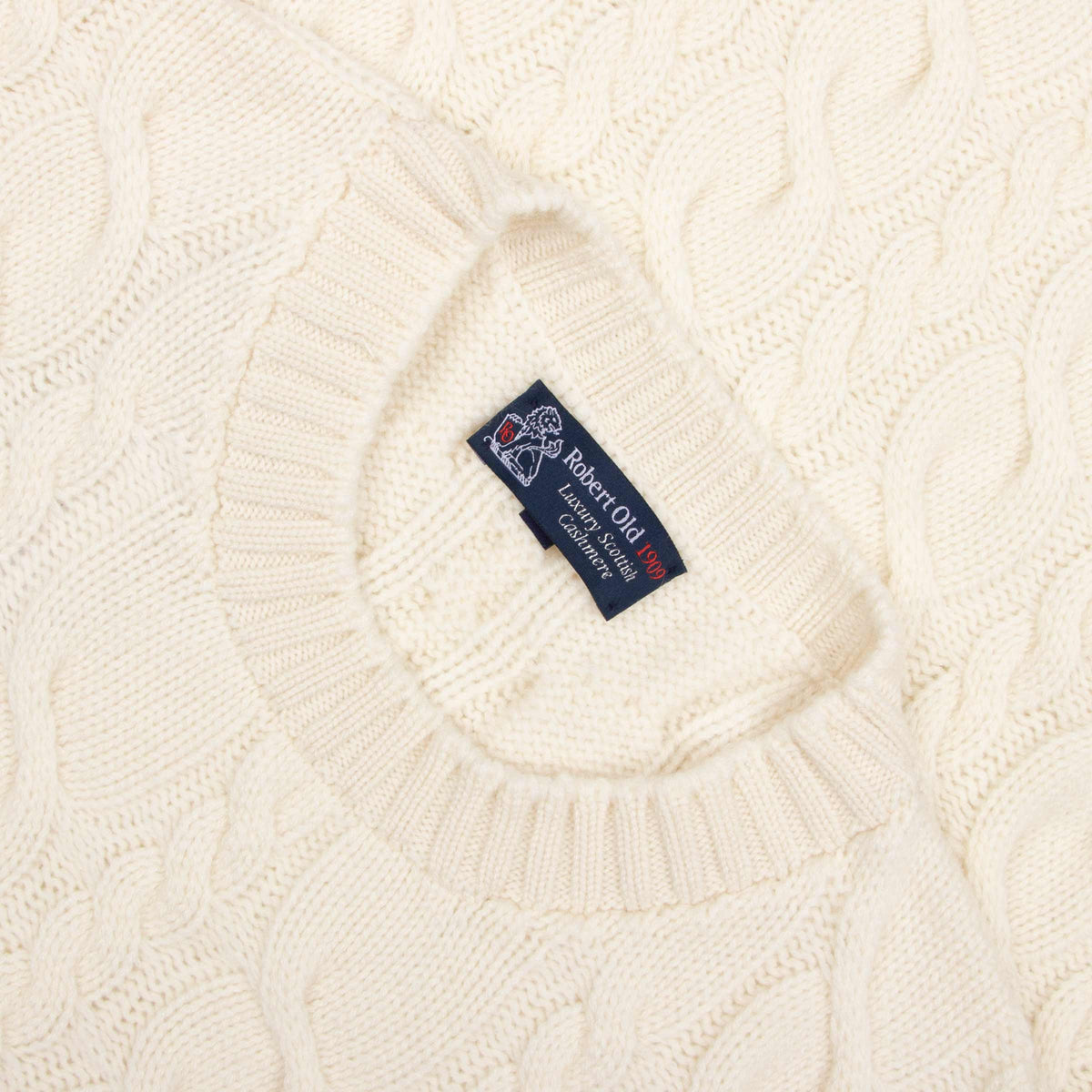 White Undyed Dalmore 8ply Cashmere Cable Crew Neck CASHMERE Robert Old
