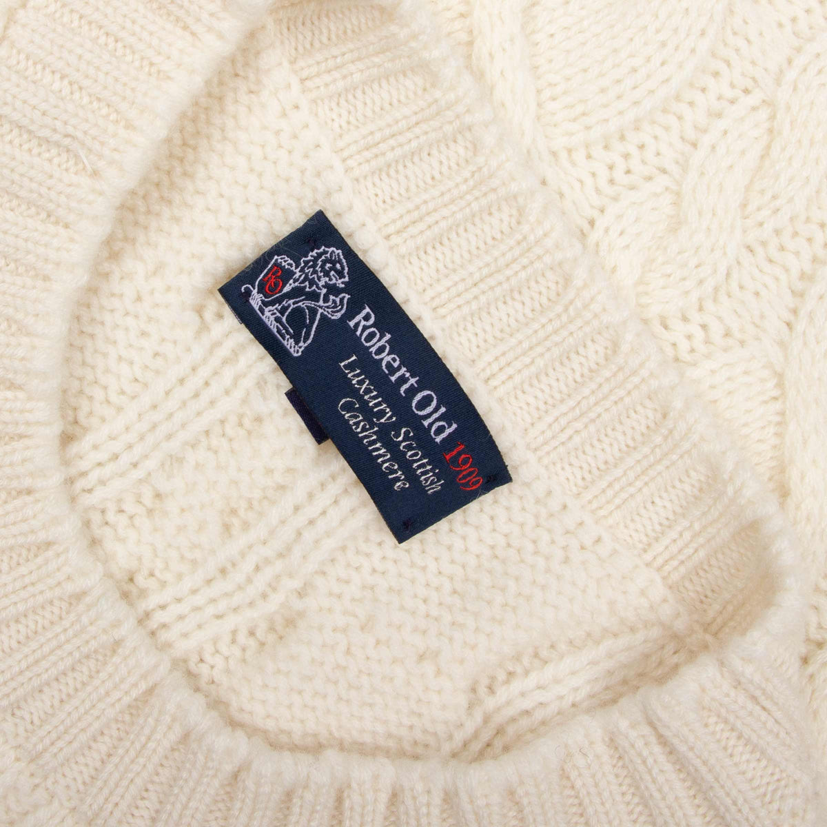 White Undyed Dalmore 8ply Cashmere Cable Crew Neck CASHMERE Robert Old