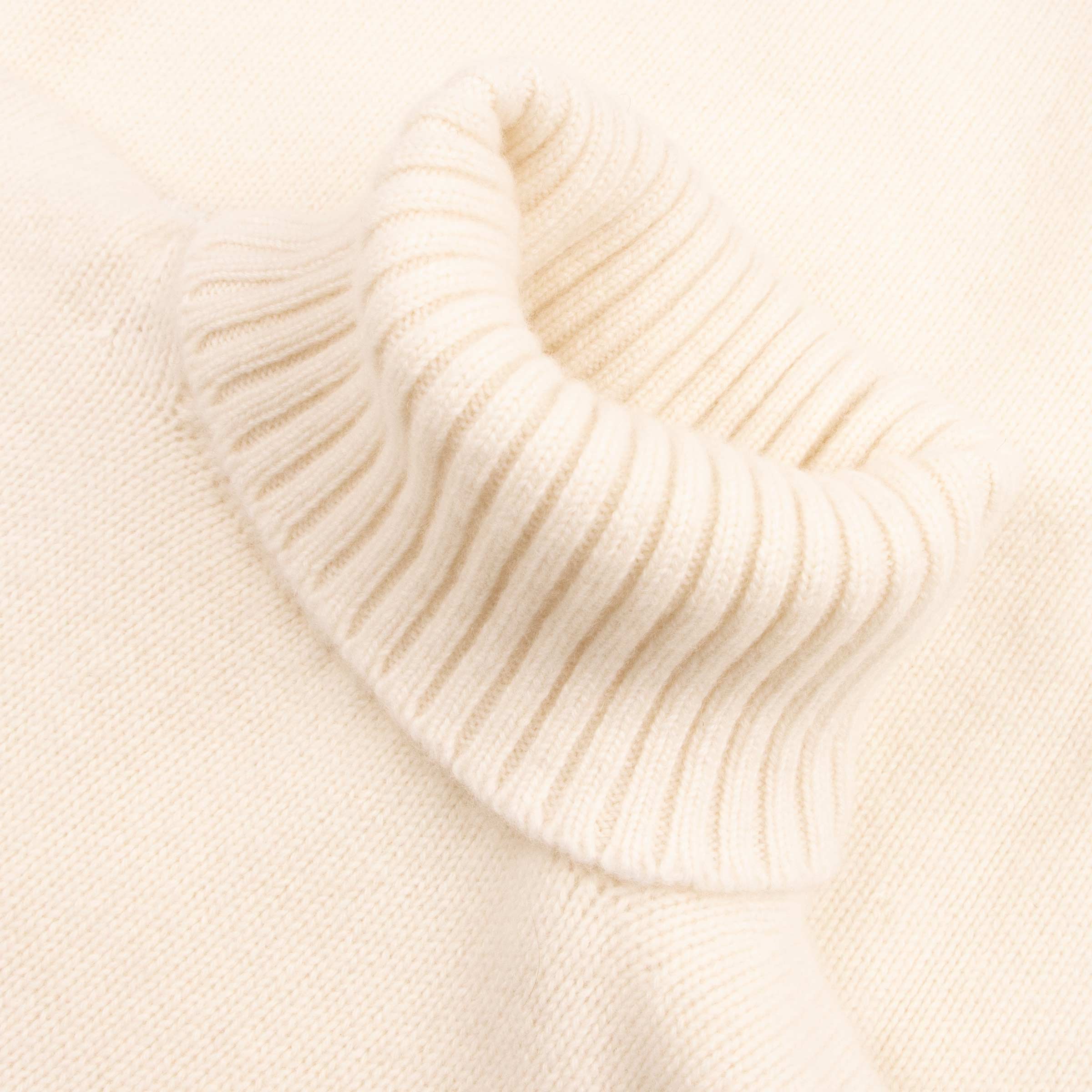 Robert Old - White Undyed Portree 4ply Roll Neck Cashmere Sweater CASHMERE Robert Old