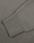 Der Bowmore Kaschmirpullover mit 1/4-Reißverschluss am Hals - Flanell / Marineblau