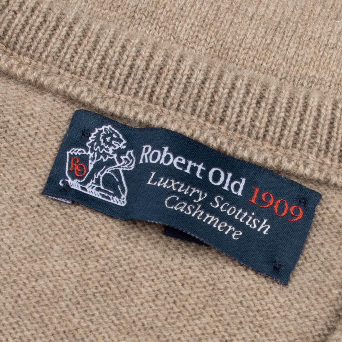 Robert Old - Stoneage Tobermorey 4ply V-Neck Cashmere Sweater CASHMERE Robert Old