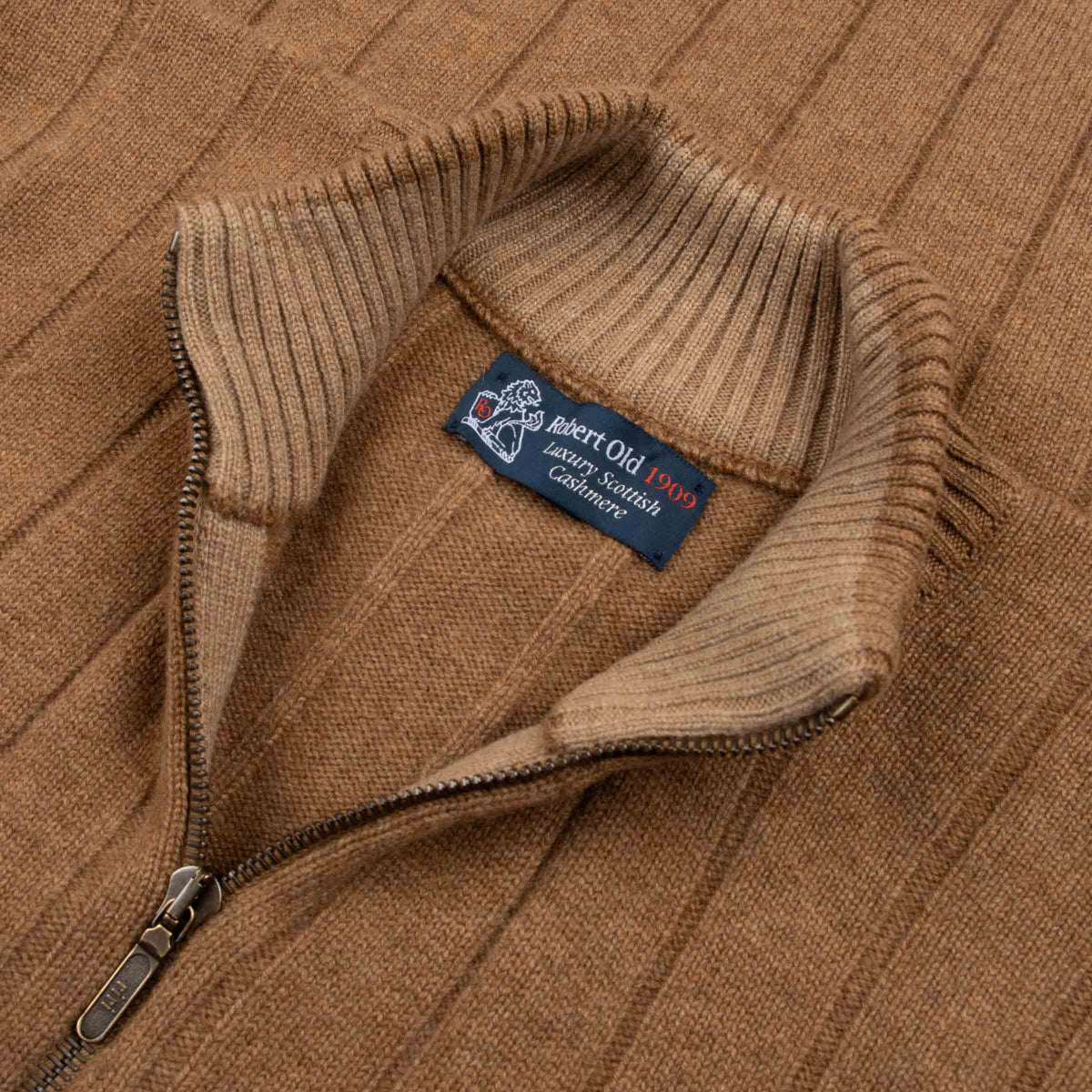 The Wellington Cashmere Ribbed Zip Neck Sweater - Caramel / Llama CASHMERE Robert Old