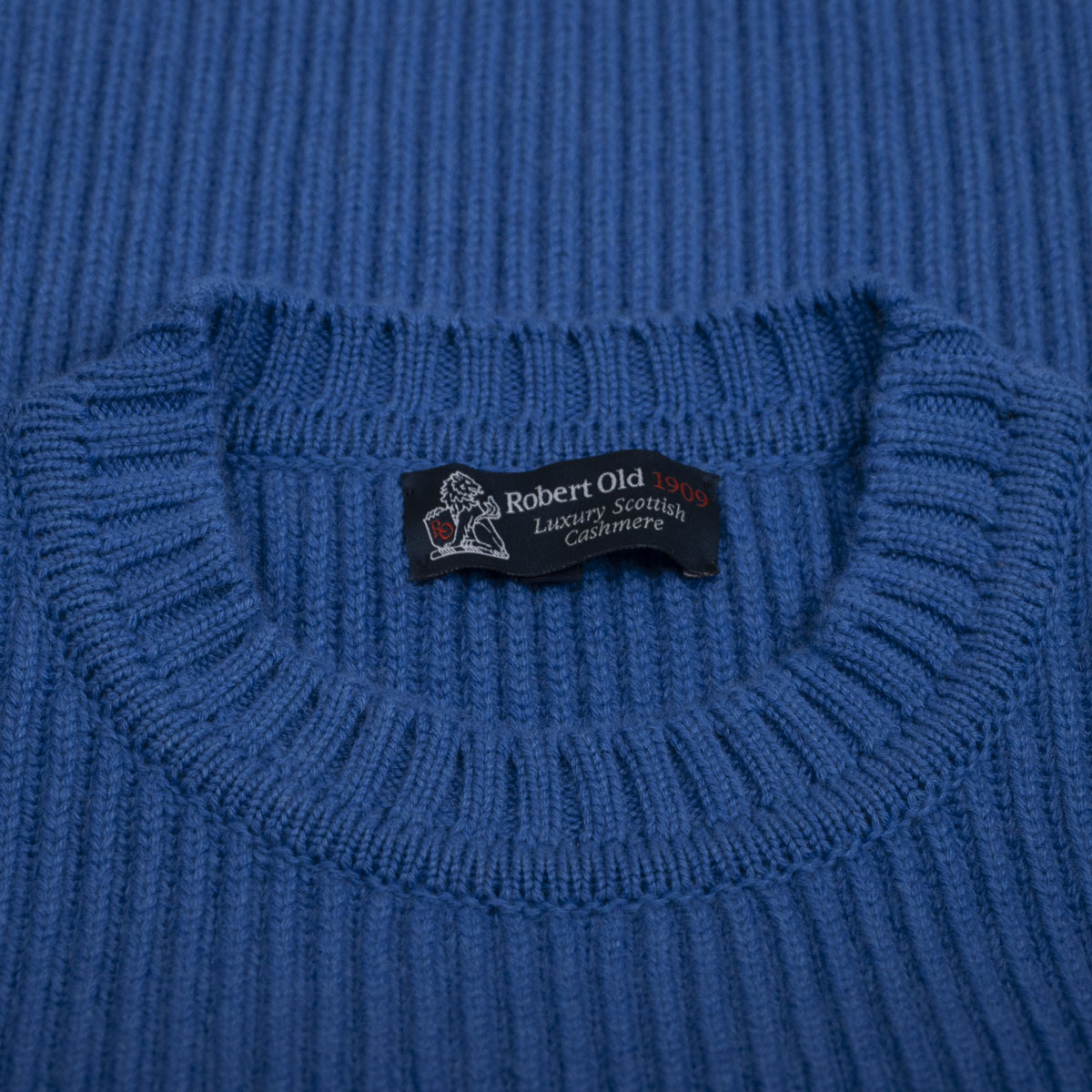 Skyline Blue Altnaharra 8ply Crew Neck Cashmere Sweater CASHMERE Robert Old