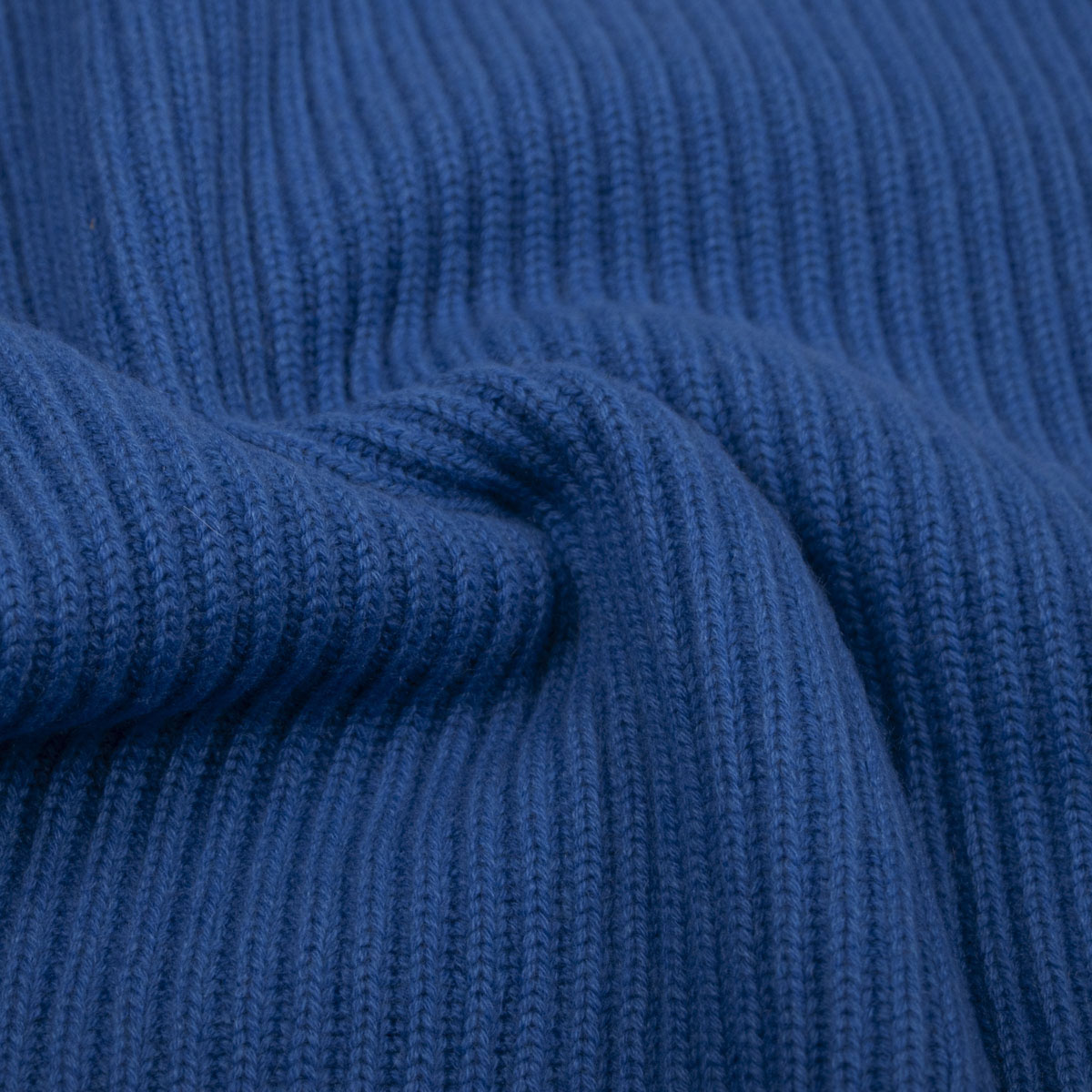 Skyline Blue Altnaharra 8ply Crew Neck Cashmere Sweater CASHMERE Robert Old