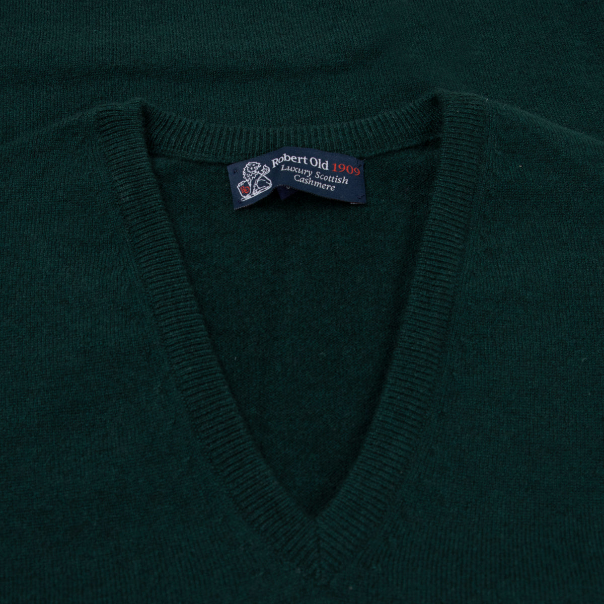 Robert Old - Holly Green Chatsworth 2ply V-Neck Cashmere Sweater CASHMERE Robert Old