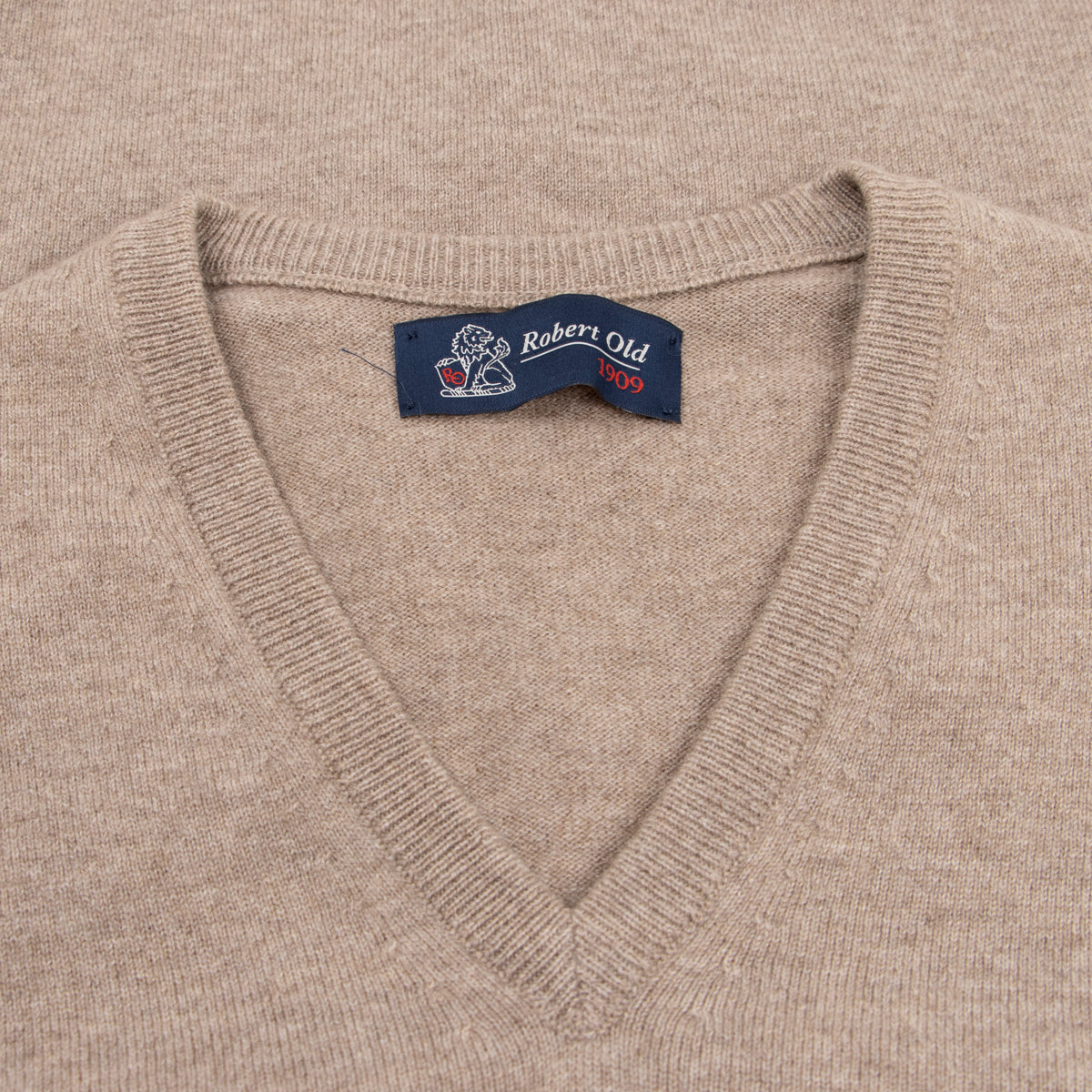 Robert Old - Dark Natural Blenheim Cashmere Sleeveless V-Neck Sweater CASHMERE Robert Old