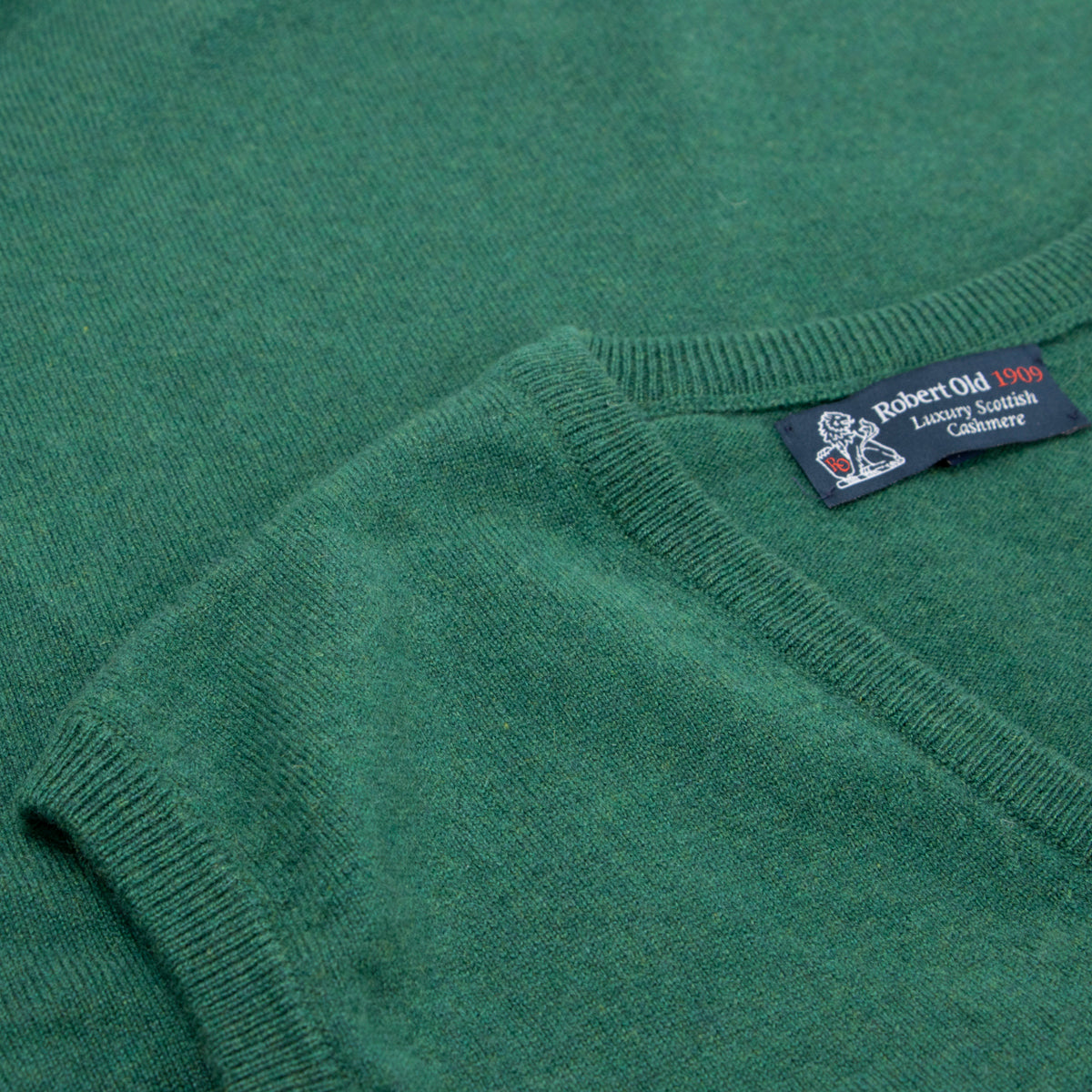 Spruce Green Blenheim Cashmere Sleeveless V-Neck Sweater CASHMERE Robert Old