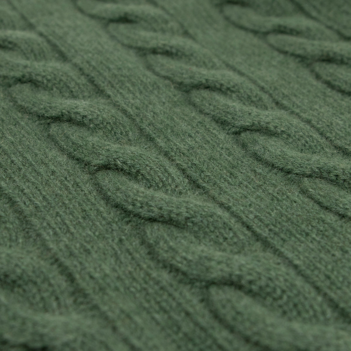 Serpentine Green Rothesay 4ply Cable Crew Cashmere Sweater CASHMERE Robert Old
