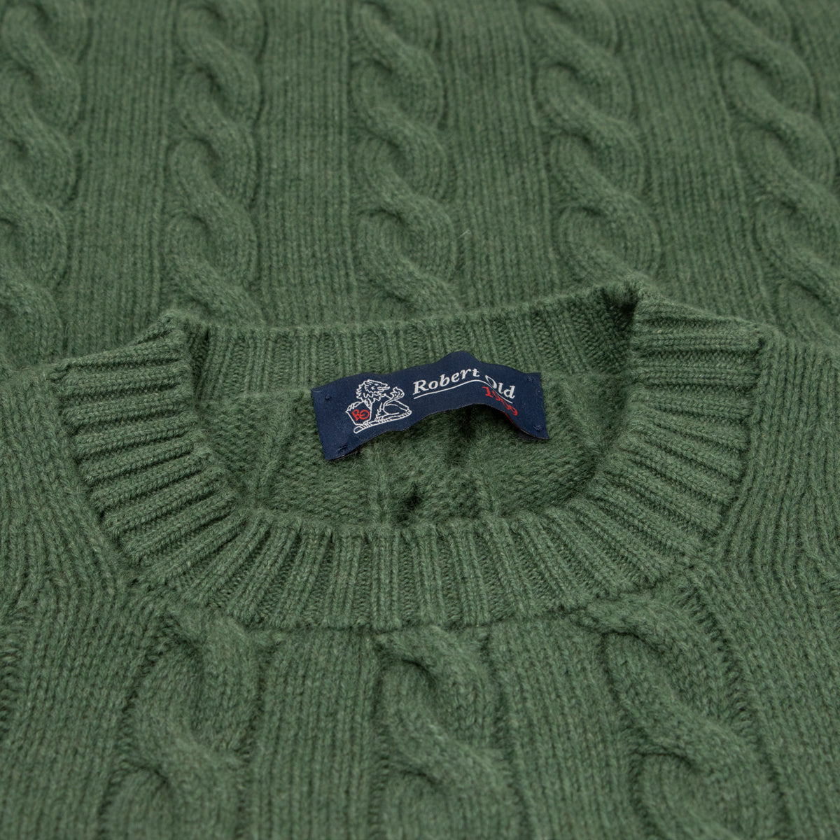 Serpentine Green Rothesay 4ply Cable Crew Cashmere Sweater CASHMERE Robert Old