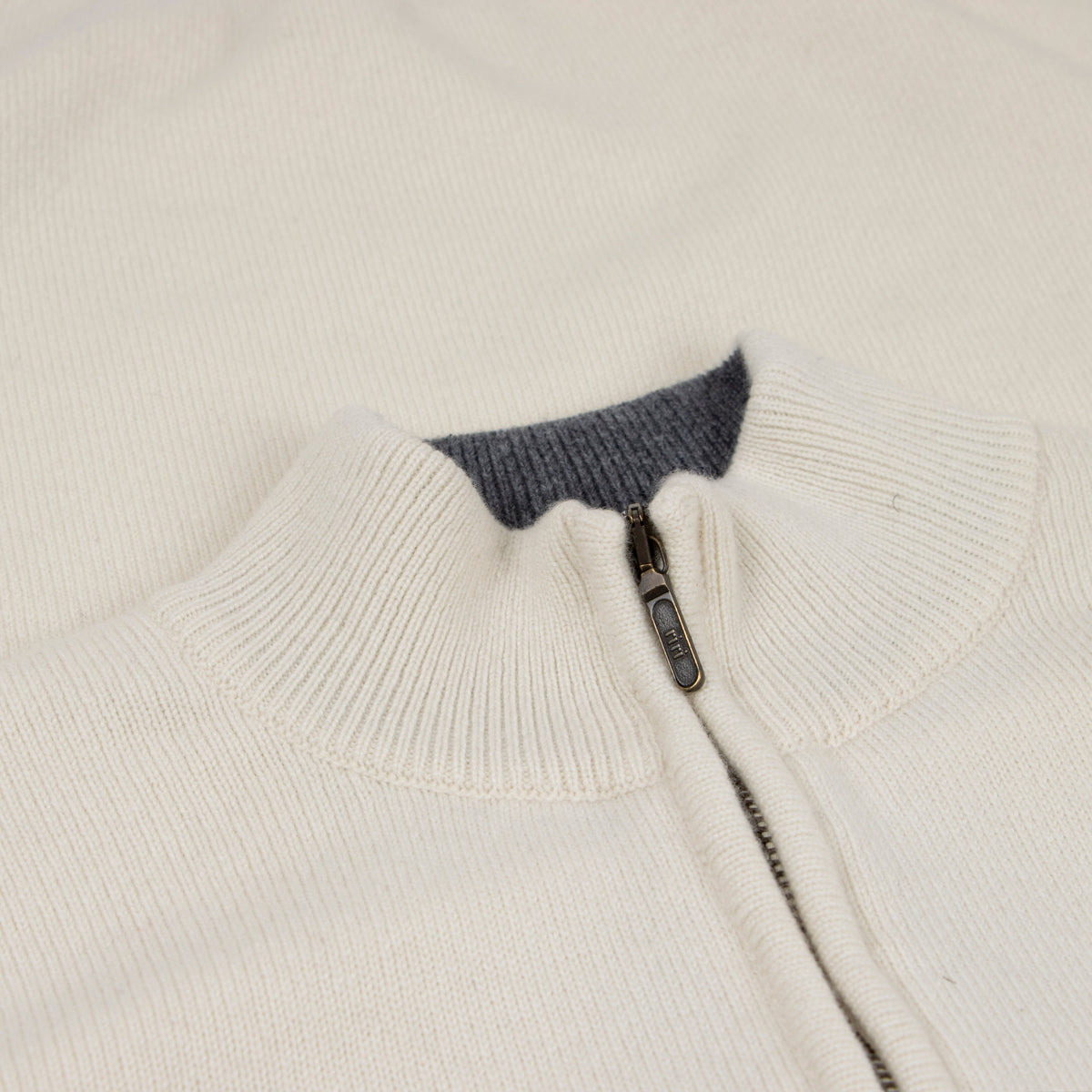 The Bowmore 1/4 Zip Neck Cashmere Sweater - White Undyed / Smog CASHMERE Robert Old