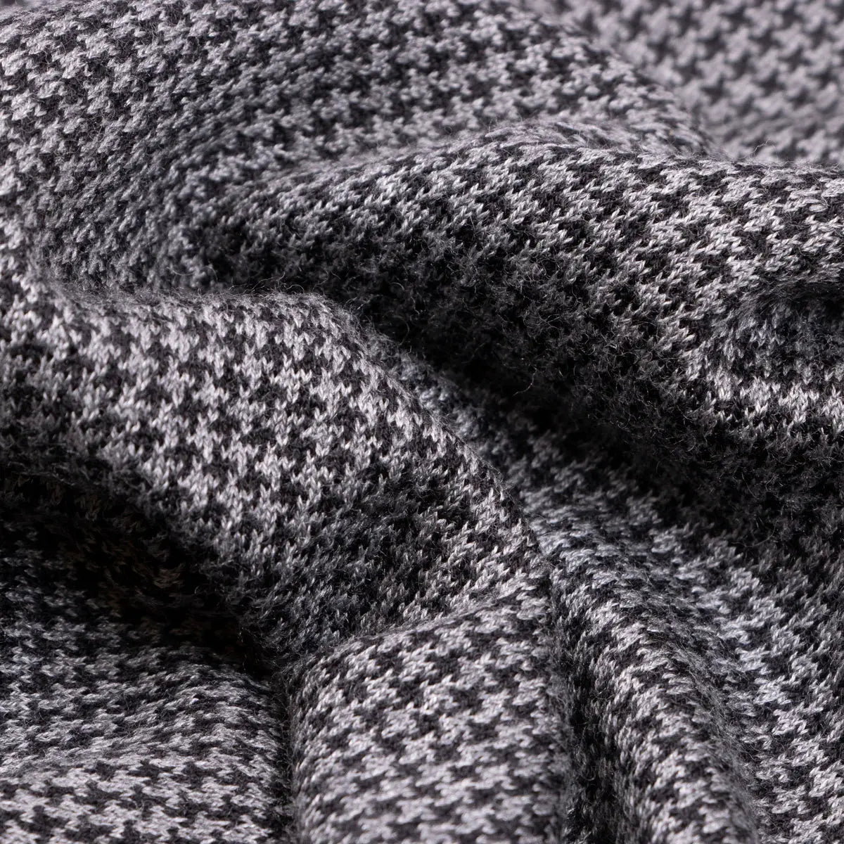 Grey Dogtooth Cashmere & Silk Zip-Neck Polo KNITWEAR Robert Old